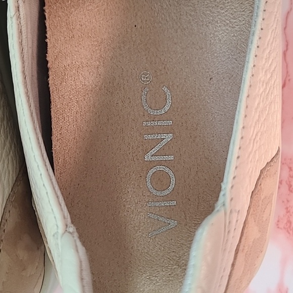 GUC Vionic Penelope Slip On Sneaker Cream Leather Suede Leopard Sz 5 - Picture 8 of 10